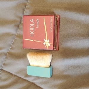 Bronzing Powder Hoola Line